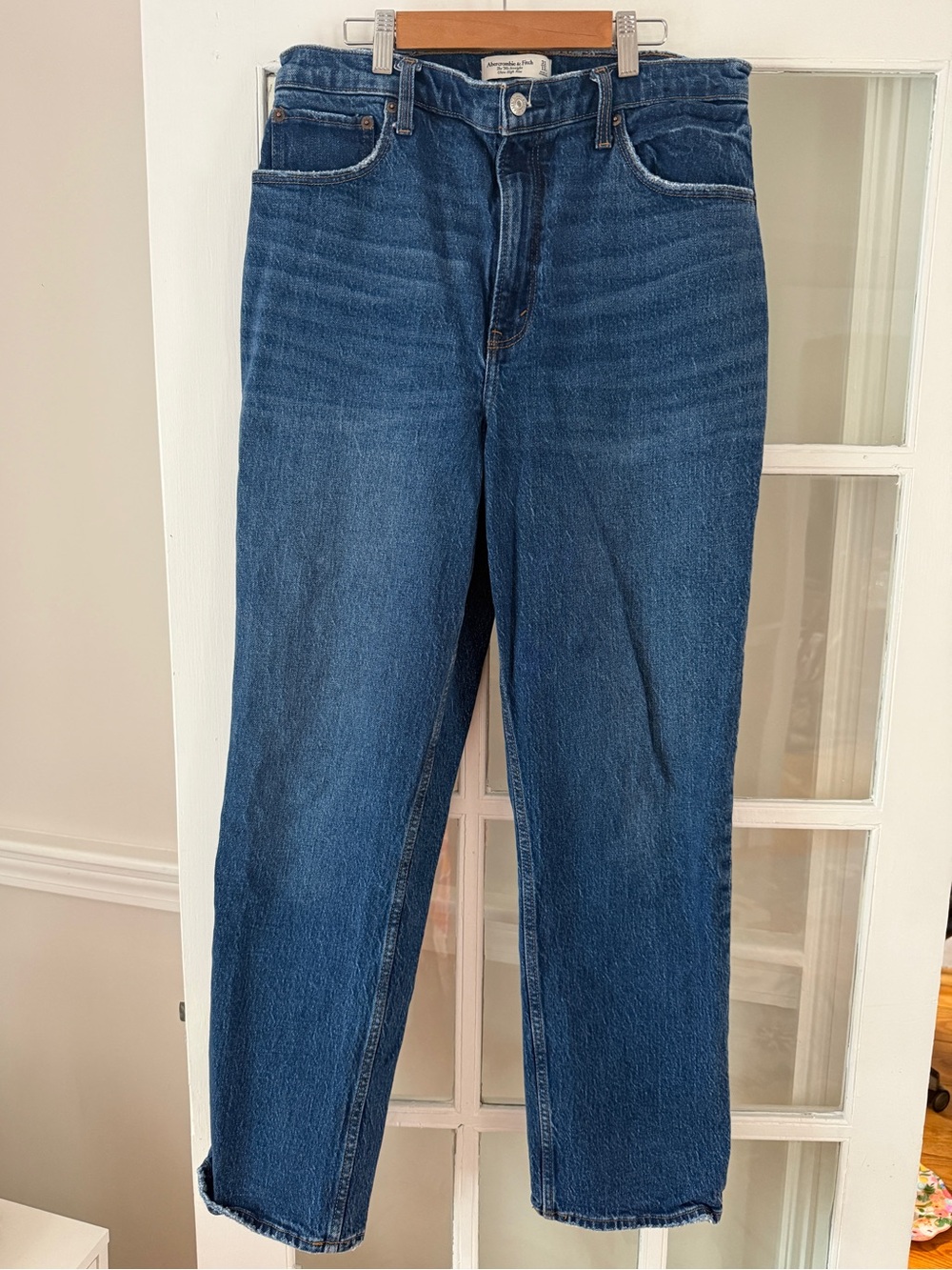 Abercrombie & Fitch Curve Love ‘90s  Straight Ultra High Rise Dark Wash Denim